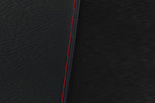 Color negro con costuras en rojo para Chevrolet Blazer EV